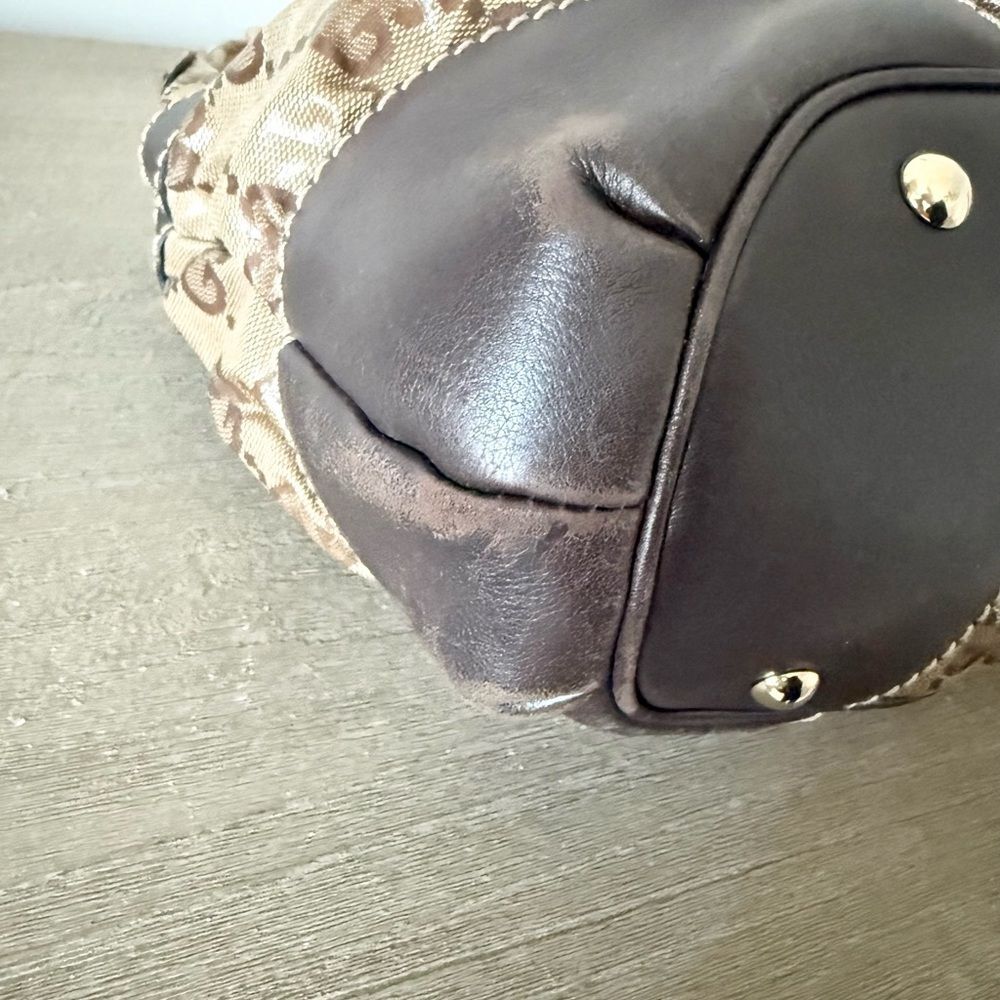 Gucci GG Crystal Hobo Shoulder Bag in Brown Coated Monogram & Leather - Picture 3 of 8